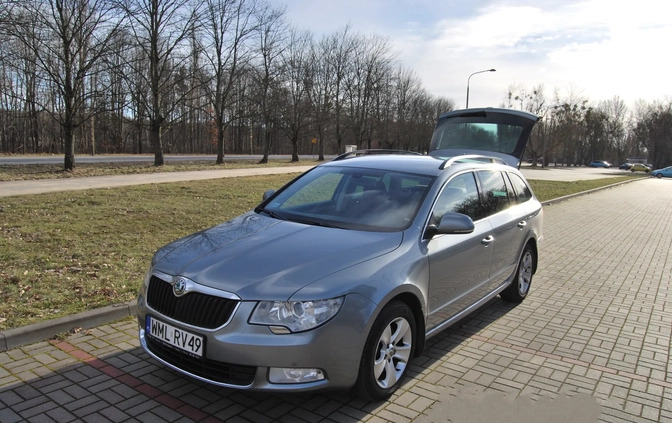 Skoda Superb cena 32900 przebieg: 250455, rok produkcji 2011 z Warszawa małe 191